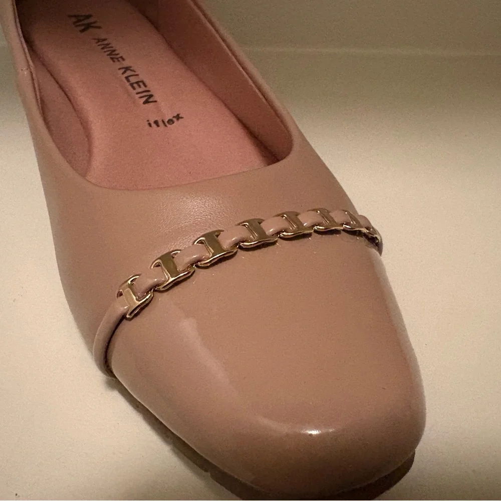 Anne Klein Tan Wedges